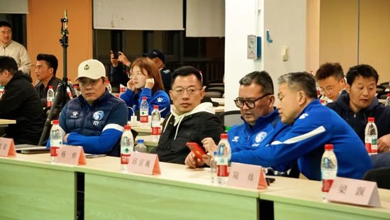 更符合中国人使用习惯。图片展示