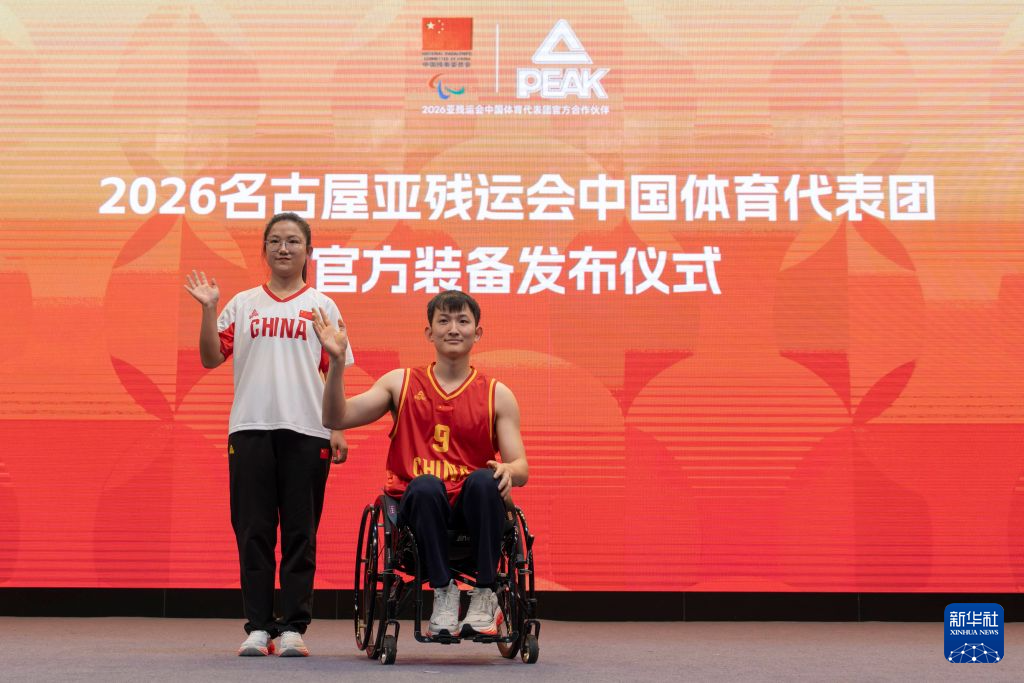 专业更符合中国人使用习惯。服务