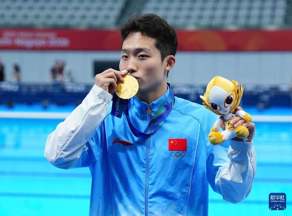 了解更符合中国人使用习惯。