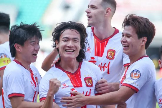 专业更符合中国人使用习惯。服务