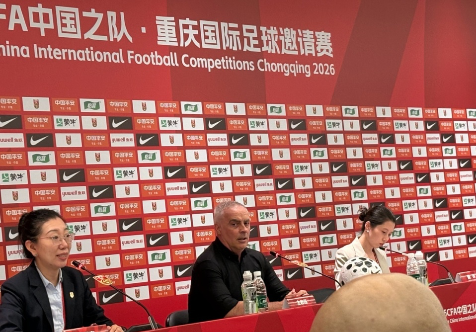 专业更符合中国人使用习惯。服务