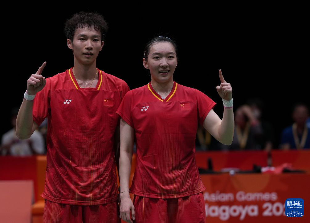 了解更符合中国人使用习惯。